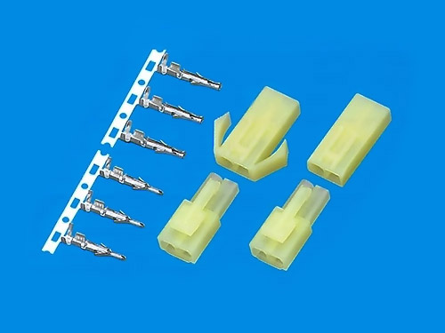 4.5卡板對(duì)接小型連接器